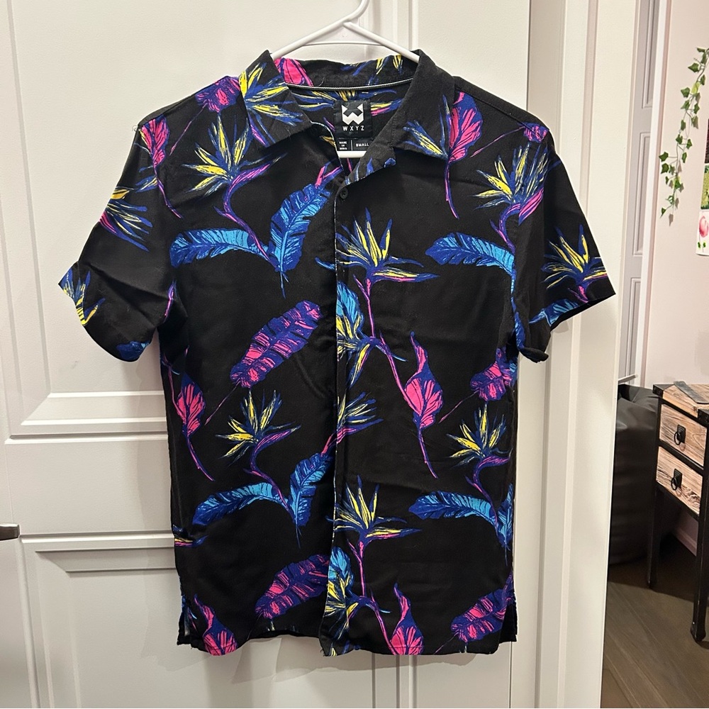 Men's Black Tropical Print Casual Button Down Shirt